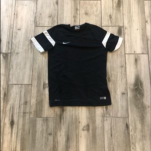 Nike boy shirt!!